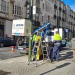 Instalando las cámaras que multarán en la ZBE en A Coruña