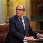 El Defensor del Pueblo de España está investigando a 33 ciudades por retrasar la implantación de las...